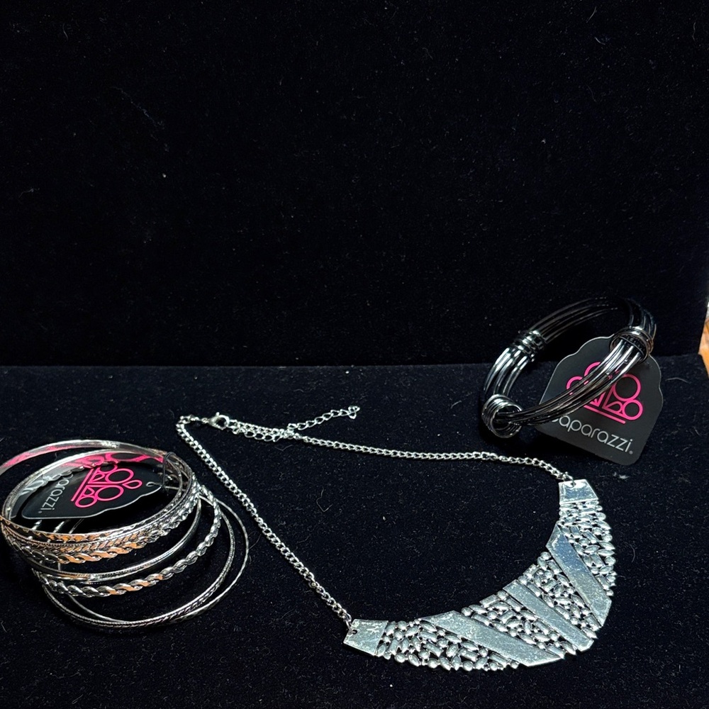 Paparazzi Silver Necklace with Black Bracelet Set